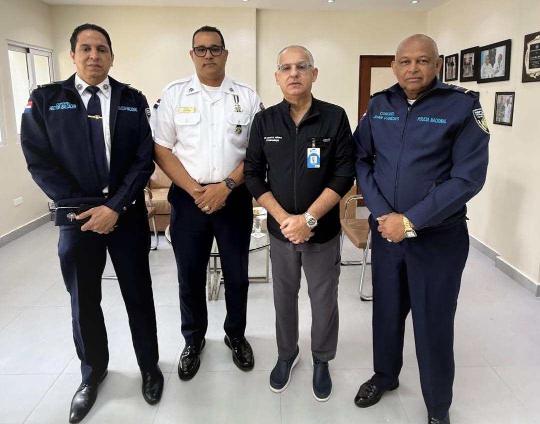 HOSGEDOPOL realiza visita institucional al Hospital Dr. Vinicio Calventi para fortalecer intercambio académico